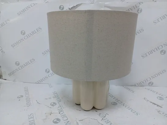 CHUBBY CERAMIC TABLE LAMP RRP £50