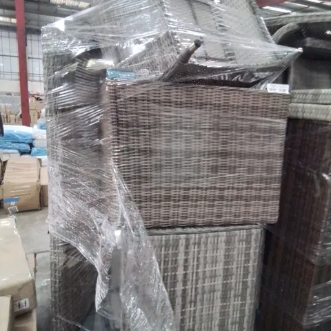 PALLET OF ASSORTED GREYBRATTAN FURNITURE PARTS, INCLUDING CHAIRS, SOFA SECTION