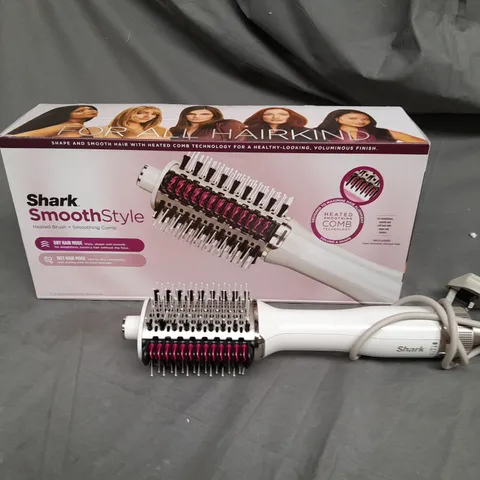 BOXED SHARK SMOOTHSTYLE HOT BRUSH & SMOOTHING COMB