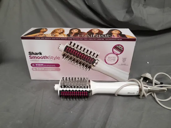 BOXED SHARK SMOOTHSTYLE HOT BRUSH & SMOOTHING COMB