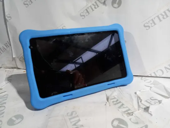 UNBRANDED TABLET IN PROTECTIVE CASE