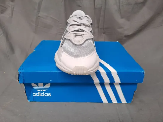 BOXED PAIR OF ADIDAS OZWEEGO SHOES IN GREY UK SIZE 9