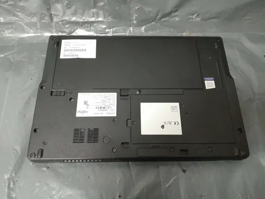 FUJITSU LIFEBOOK E449