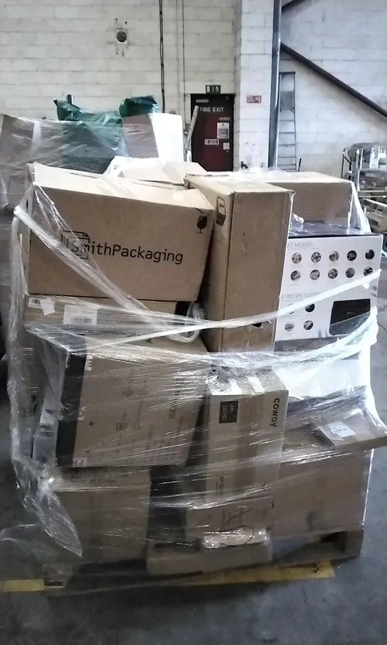 PALLET OF ASSORTED ITEMS INCLUDING MONCOOK DOUBLE AIR FRYER, BARNYARD DESIGNS WOOD LANTERNS, SPIDERMAN KIDS BIKE, COWAY AIR PURIFIER, SABLE QUEEN SIZED AIR MATTRESS