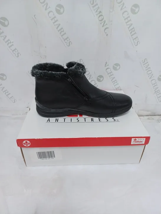 BOXED RIEKER ANTISTRESS LADIES BLACK FLEECE LINED BOOTS ZIP FASTENING. SIZE EU 39