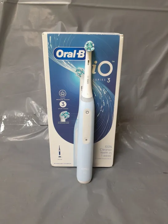 ORALB IO SERIES 3 ELECTRIC TOOTHBRUSH