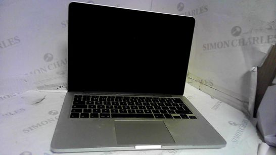 MACBOOK PRO 2015 13 INCH SCREEN 