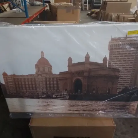 MUMBAI WITH GATEWAY BY AL LA - WRAPPED CANVAS 