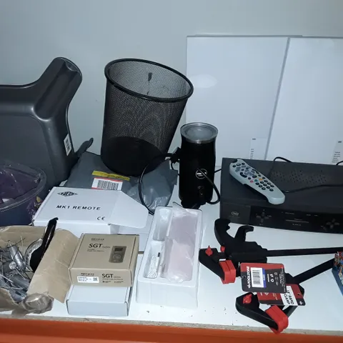 LOT OF ASSORTED HOUSEHOLD ITEMS TO INCLUDE PORTABLE SINGLE GAS DETECTOR, WEIGHT LIFTING BELT AND SKY DIGIBOX