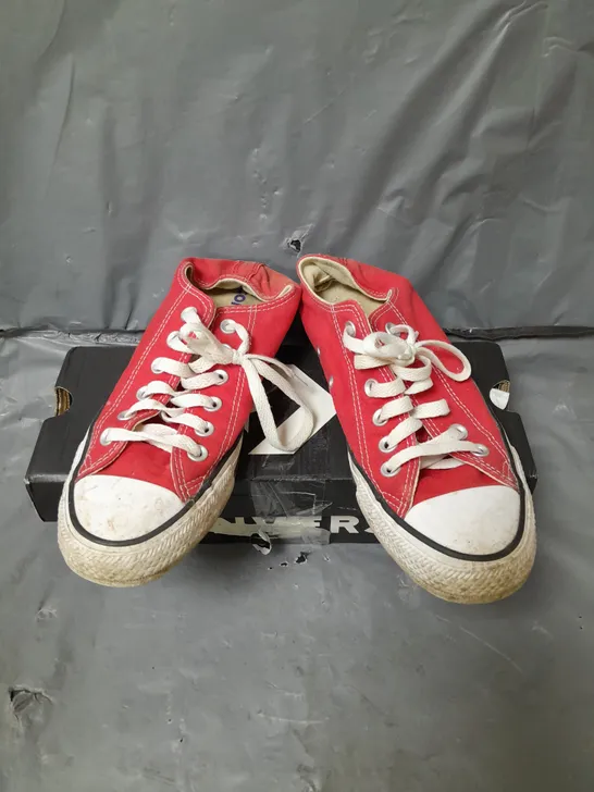 CONVERSE OX TRAINERS - RED SIZE 5