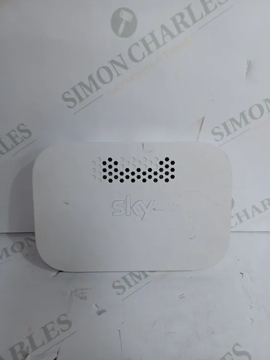 SKY Q WIRELESS BOOSTER EE120