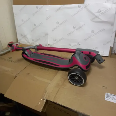 GLOBBER 3WHEEL SCOOTER PINK