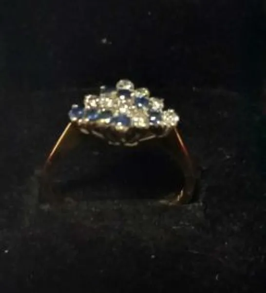 18CT GOLD CLUSTER RING SET WITH SAPPHIRES AND DIAMONDS