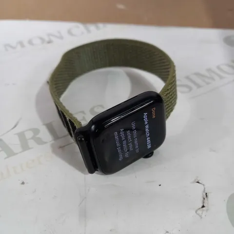 APPLE SE SMARTWATCH 