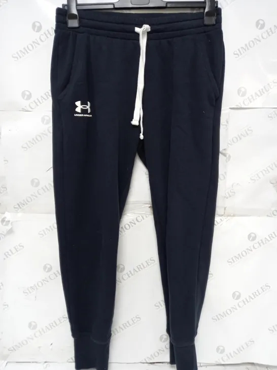 UNDER ARMOUR JOGGERS IN BLACK - MEDIUM