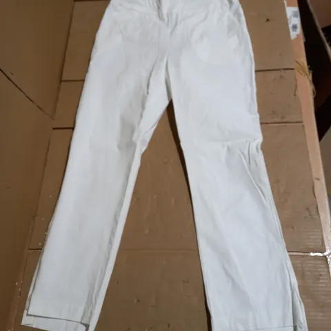 MARLA WYNNE WHITE ELASTICATED CROPPED TROUSER WITH POCKET DETAIL SIZE 12