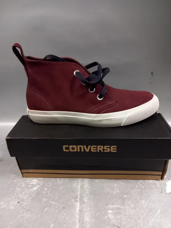 BOXED PAIR OF CONVERSE MAROON TRAINERS - 5