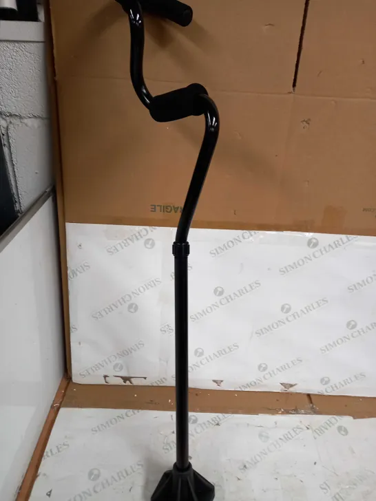 STRONG ARM COMFORT CANE WITH STANDING BASE 