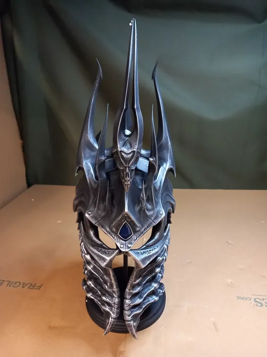 BLIZZARD WORLD OF WARCRAFT - REPLICA HELM OF DOMINATION LICH KING EXCLUSIVE