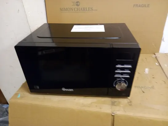 SWAN 700W MANUAL MICROWAVE - BLACK RRP £64