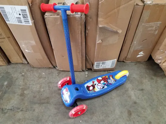 BOXED TILT'N'TURN SCOOTER 