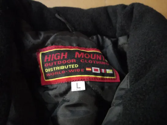 HIGH MOUNT BLACK FLEECED JACKET - SIZE L