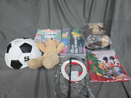 MEDIUM BOX OF ASSORTED TOYS AND GAMES TO INCLUDE TEDDYS, FOOTBALLS AND PENS