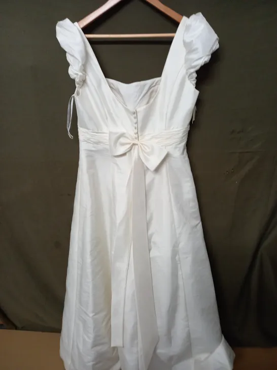 VENUS IVORY WEDDING DRESS - UK 16