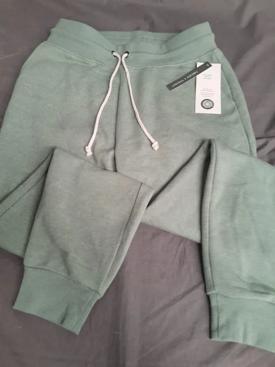 THREADS 4 THOUGHT GREEN JOGGERS - S