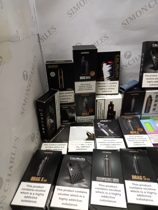 LOT OF APPROX 35 E-CIGARETTE ITEMS TO INCLUDE VOOPOO VINCI , ARGUS XT KIT CARBON FIBER , OXVN XLIM X-TREME FLAVOUR , ETC