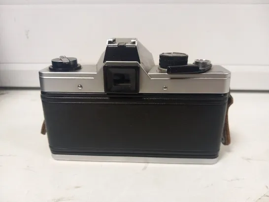 PRAKTICA TL 3 CAMERA