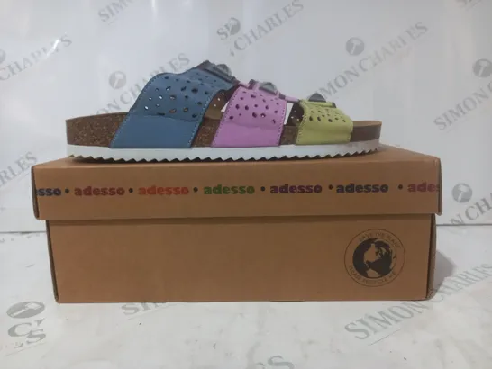 BOXED PAIR OF ADESSO OPEN TOE SANDALS IN BLUE/PINK/YELLOW SIZE 7