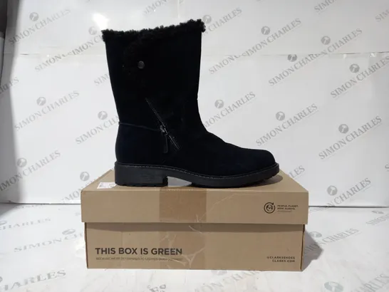 BOXED PAIR OF CLARKS OPAL ZIP BOOTS IN BLACK SIZE 7