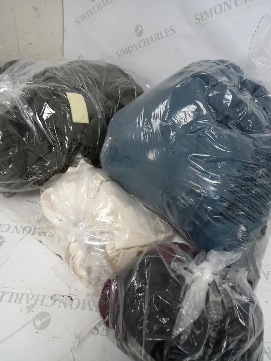 BOX OF APPROXIMATELY 15 ASSORTED CLOTHING ITEMS TO INCLUDE BODY WARMER, TOPS, JUMPERS ETC