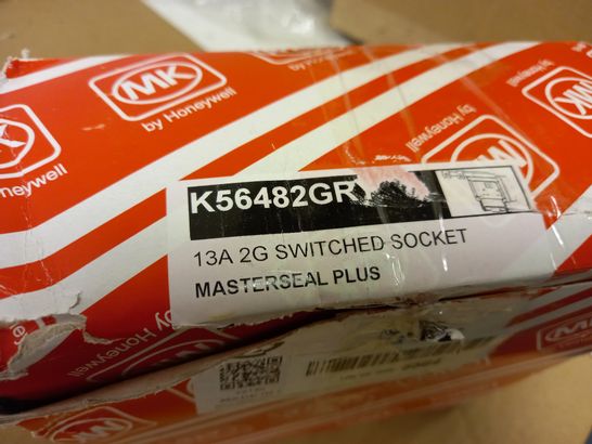 MASTERSEAL PLUS 13A 2G SWITCHED SOCKET 
