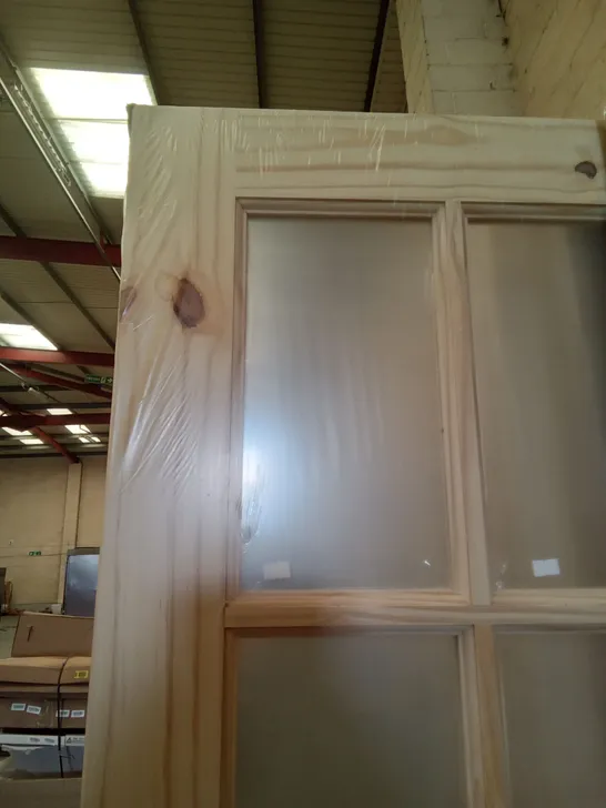 PACKAGED 1981 X 762MM GLAZED KNOTTY PINE INTERNAL DOOR 