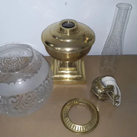 GOLD LOOK DECORATIVE LAMP/BURNER