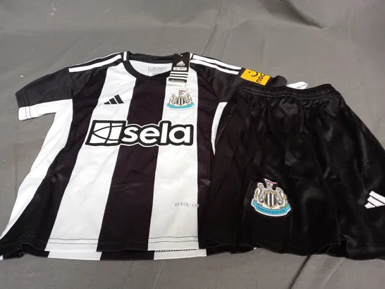 ADIDAS NEWCASTLE FOOTBALL SHIRT WITH SHORT - SIZE 18 KIDS