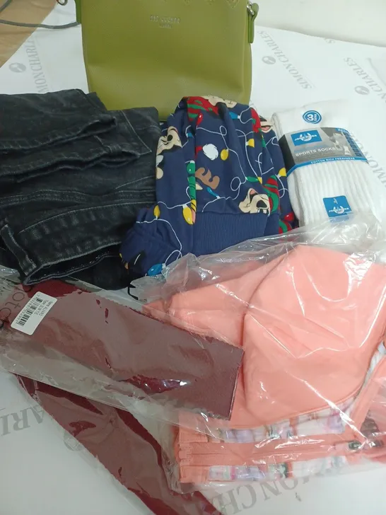 BOX OF APPROXIMATELY 15 ASSORTED CLOTHING ITEMS TO INCLUDE RED CUCKOO HANDBAG, SPORTS SOCKS, TOPS ETC