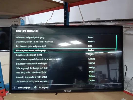 BOXED FINLUX 32FHD4220 32″ HD READY FREEVIEW HD 