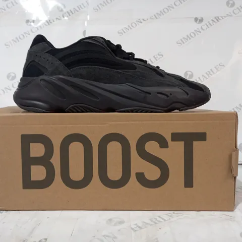 BOXED PAIR OF ADIDAS YEEZYBOOST 700 V2 SHOES IN BLACK/DARK GREY UK SIZE 12