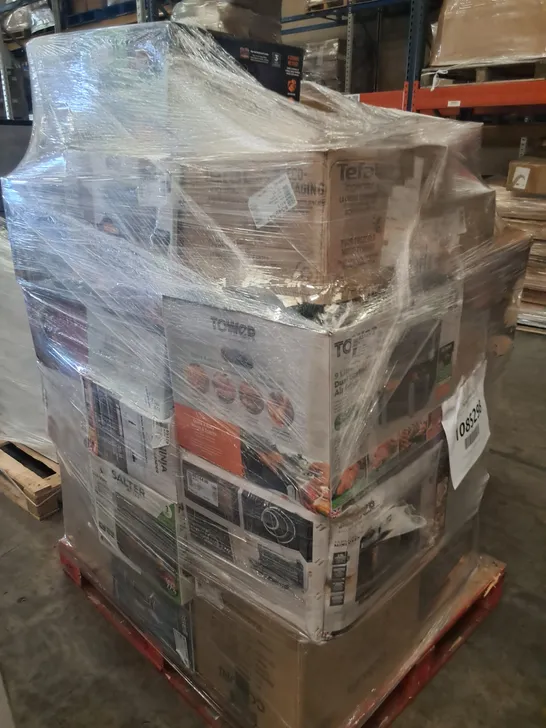 PALLET OF APPROXIMATELY 30 UNPROCESSED RAW RETURN HOUSEHOLD AND ELECTRICAL GOODS TO INCLUDE;