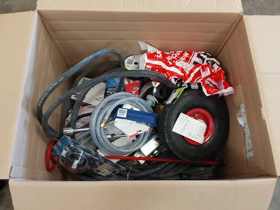 BOX OF ASSORTED TOOLS TO INCLUDE: 6AMP BATTERY CHARGER, SINGLE BARREL FOOTPUMP, EXTRA LONG TORCH SOCKET BIT SET, TWIN CONNECTOR AIRLINE TYRE INFLATOR WITH PRESSURE GAUGE ECT