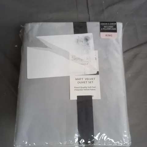 SLEEPDOWN MATT VELVET DUVET SET IN GREY SIZE KING