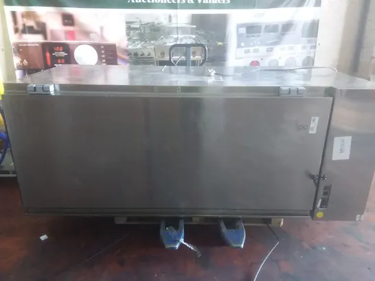 LARGE DISPLAY FRIDGE 