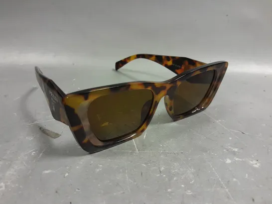 PRADA TORTOISE SHELL DESIGN CAT EYE SUNGLASSES 