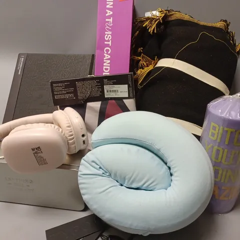 APPROXIMATELY 20 ASSORTED TYPO PRODUCTS TO INCLUDE WIRELESS HEADPHONES, FOLDABLE TRAVEL NECK PILLOW, WOVEN THROW, IN A TWIST CANDLE 