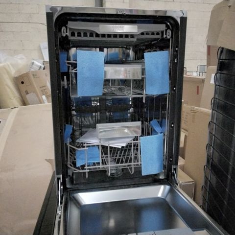 FREE STANDING COOKE AND LEWIS 2 SHELF DISHWASHER 