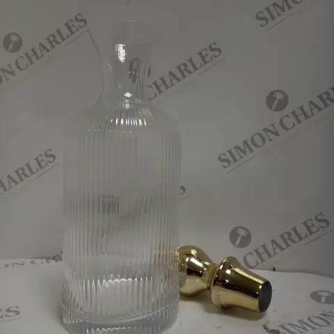 OUTLET BUNDLEBERRY BY AMANDA HOLDEN FLUTED GLASS DECANTER