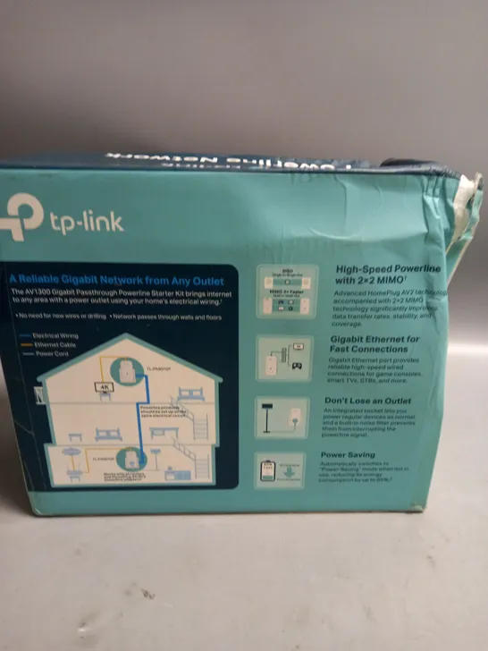 BOXED TP-LINK PASSTHROUGH POWERLINE NETWORK EXTENDER